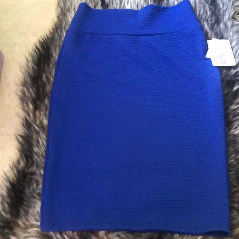 LuLaRoe Cassie skirt in blue